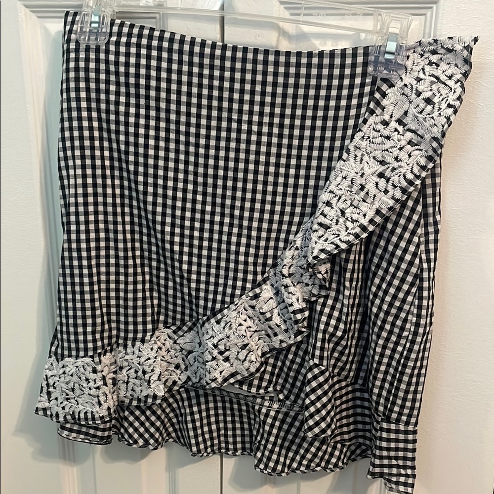 J. Marie Black and White Gingham Skirt with Lace Trim